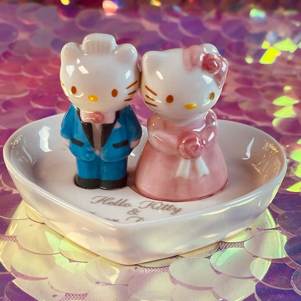 Sanrio Hello Kitty Dear Daniel Ceramic Trinket